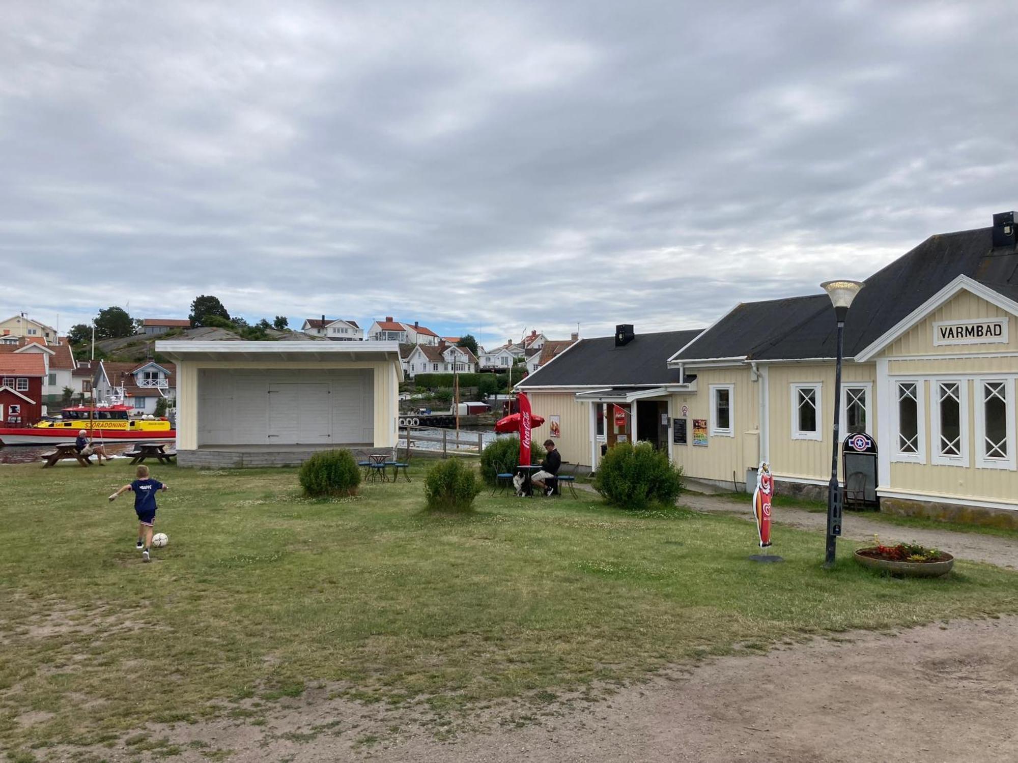 Badholmens Vandrarhem Fjällbacka Esterno foto